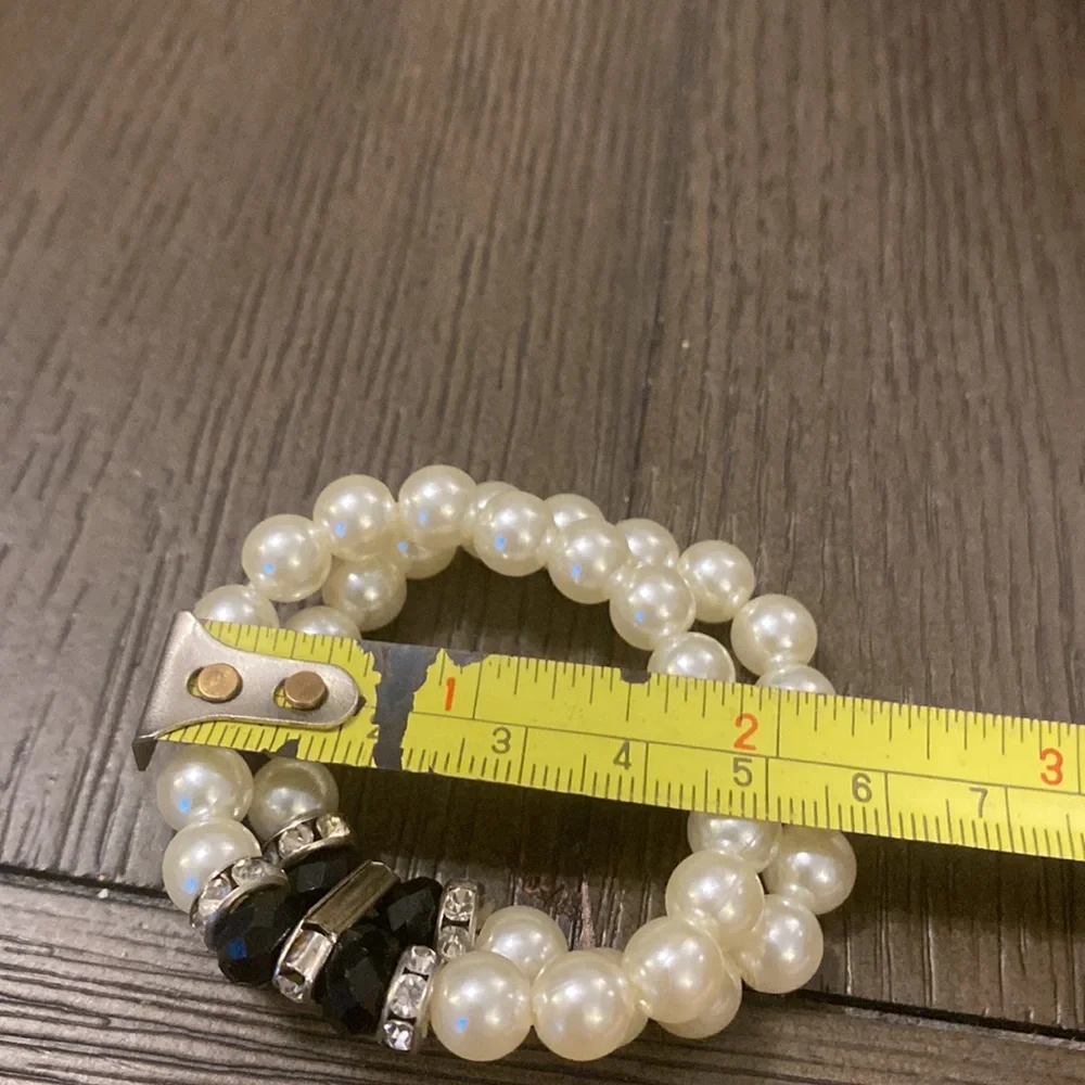 Macy’s 2” Faux Pearls Toddlers or Children’s bracelets Jewelry. - Picture 10 of 10